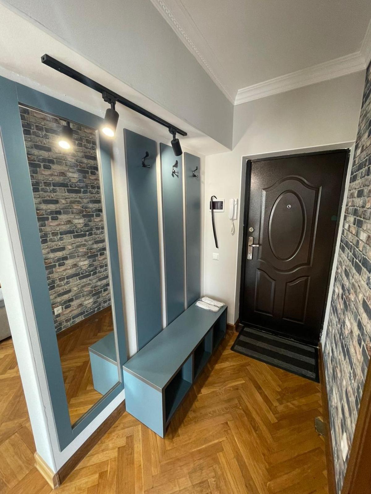 Апартаменты На Арбате Almaty Exterior foto